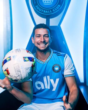 Image post by @bronibro13 on Instagram