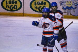 Image post by @UTEPHockeyClub on Twitter