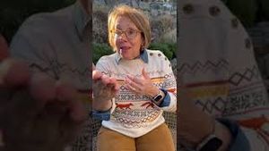 Video post by @brunchwithbabs on YouTube
