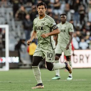 Image post by @heartoflafc on Instagram