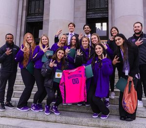 Image post by @uw_wsoccer on Instagram