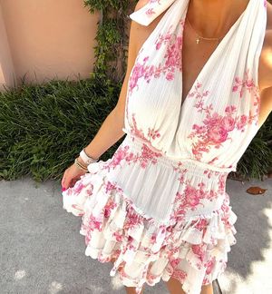Image post by @shopsofiegrey on Instagram