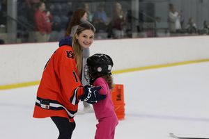 Image post by @auwomenshockey on Instagram