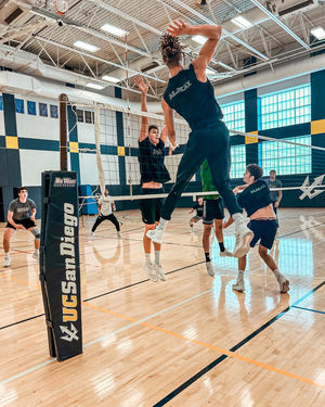 Image post by @hawaiimvb on Instagram