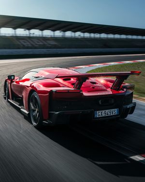 Image post by @roadandtrack on Instagram