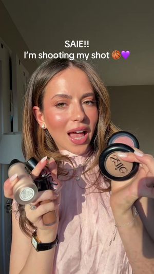 Video post by @anyaweitz on TikTok