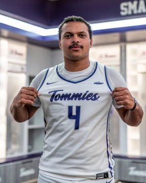 Image post by @tommiehoops on Instagram