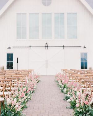 Image post by @michelleleoevents on Instagram