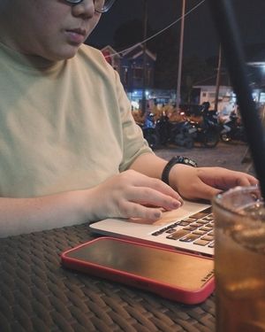 Image post by @vaniacraharja on Instagram