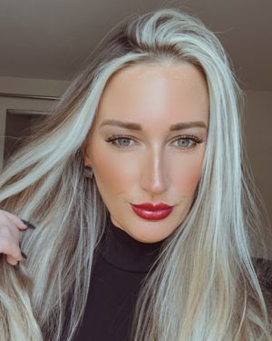 Image post by @srqhair on Instagram