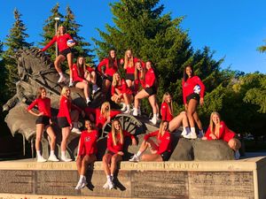 Image post by @SUUVolleyball on Twitter