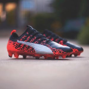 Image post by @soccerdotcom on Instagram