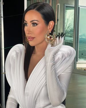 Image post by @angiekatsanevas on Instagram