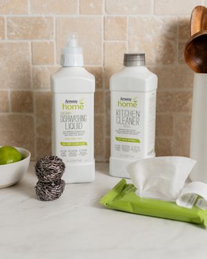 Image post by @amway on Instagram