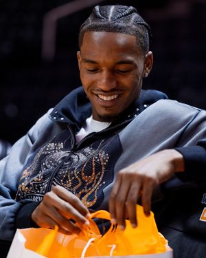 Image post by @vol_hoops on Instagram