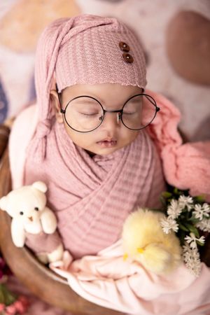 Image post by @newbornbabyphotographystudio on Instagram