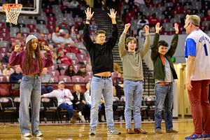 Image post by @TroyAthletics on Twitter