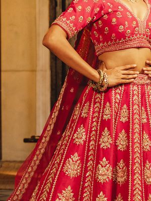 Image post by @ambika_fashion_kolkata on Instagram
