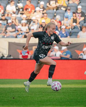 Image post by @chicagoredstars on Twitter