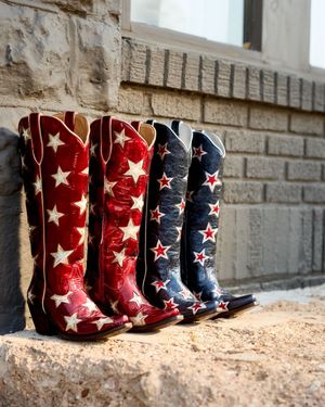 Image post by @dillards on Instagram