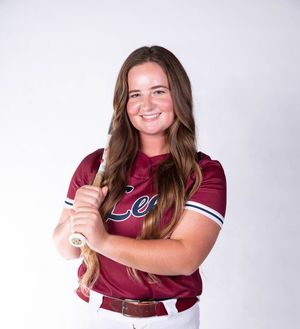 Image post by @leeusoftball on Instagram