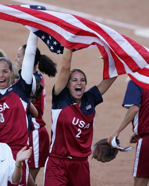 Image post by @usasoftball on Instagram