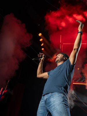 Image post by @lukebryan on Instagram