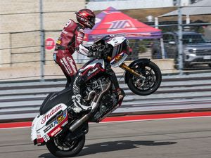 Image post by @motoamerica on Instagram