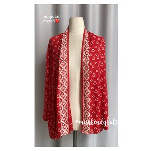 Image post by @misskendybatik on Instagram