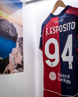 Image post by @cagliaricalcio on Instagram