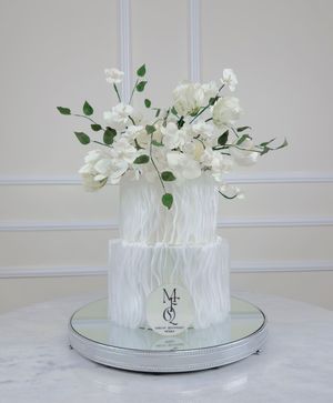 Image post by @rr_cakedesigners on Instagram
