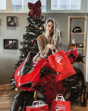 Image post by @panigalers on Instagram