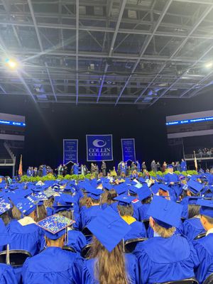 Image post by @collincollege on Instagram