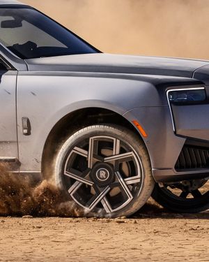 Image post by @rollsroycecarsna on Instagram