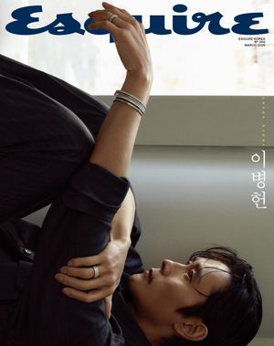 Image post by @esquire.korea on Instagram