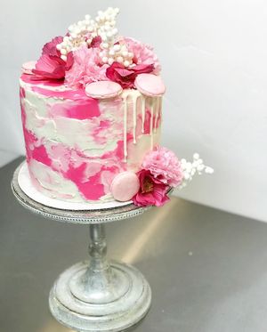 Image post by @theblondewhobakes on Instagram