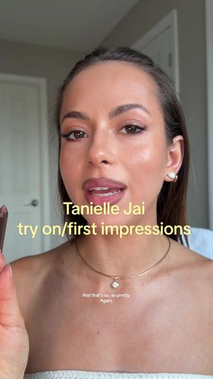 Video post by @anyaweitz on TikTok