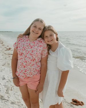 Image post by @maddiesswfphotography on Facebook