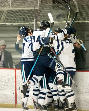 Image post by @uncwhockey on Instagram