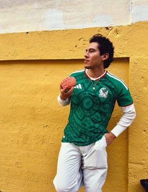 Image post by @nycosmos on Instagram