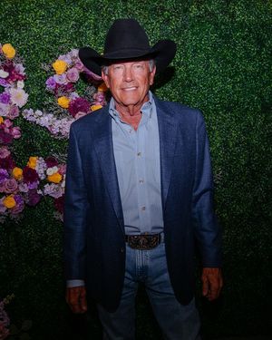 Video post by @cmt on TikTok