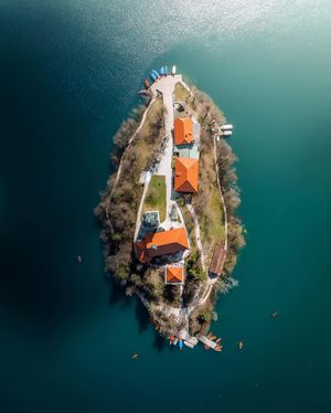 Image post by @droneartgallery on Instagram