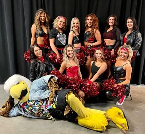 Image post by @coloradoeagleschicks on Instagram
