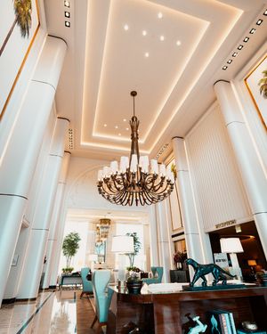 Image post by @waldorfbevhills on Instagram