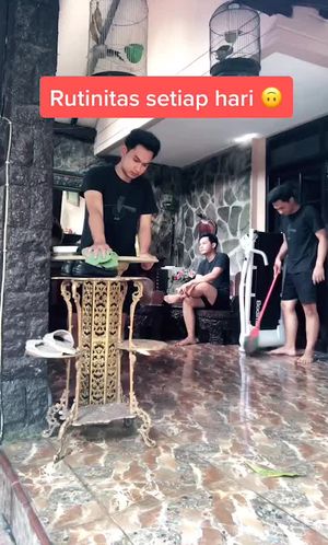 Video post by @andrysherly on TikTok