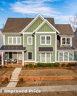 Image post by @woodallrealtygroup on Facebook
