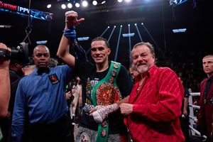 Image post by @showtimeboxing on Instagram