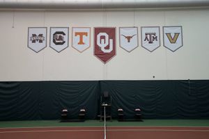 Image post by @ou_mtennis on Instagram