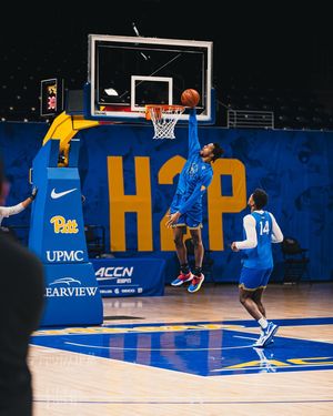 Image post by @pitt_mbb on Instagram