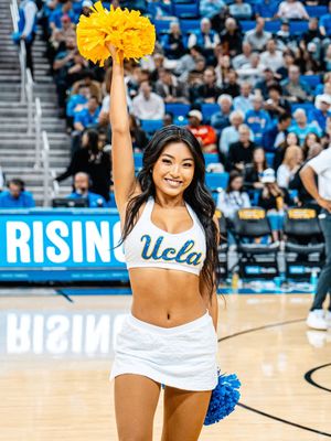 Image post by @uclaspiritsquad on Instagram
